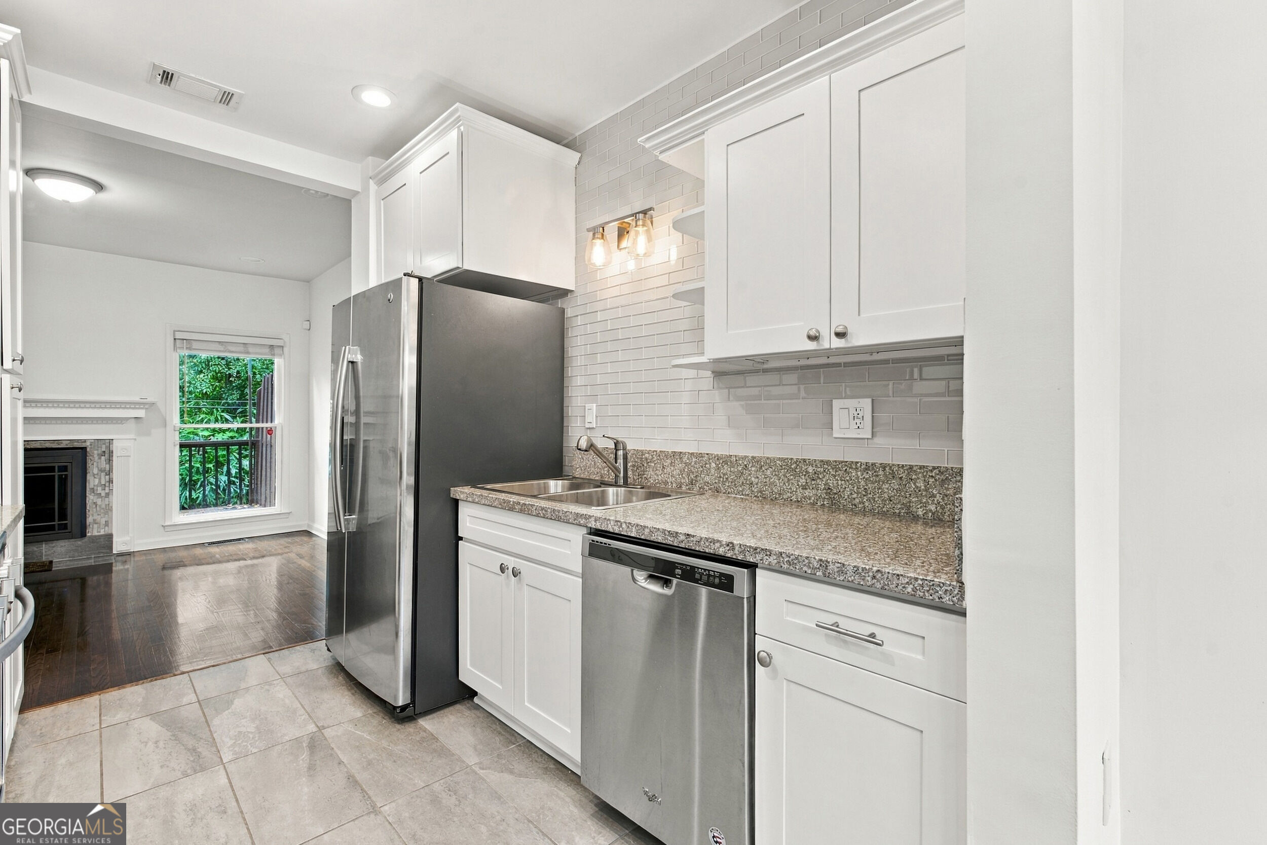 653 Park Village Drive Ne Property Photo 12