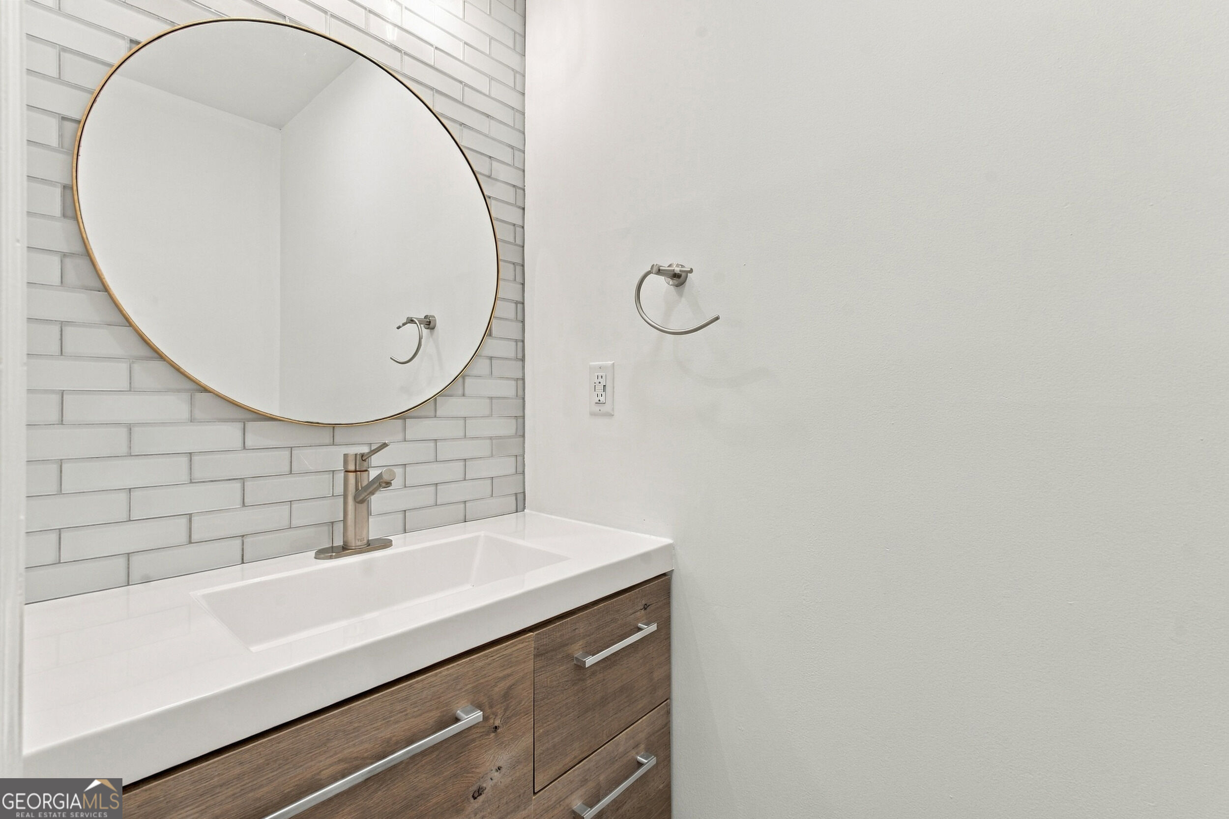 653 Park Village Drive Ne Property Photo 17