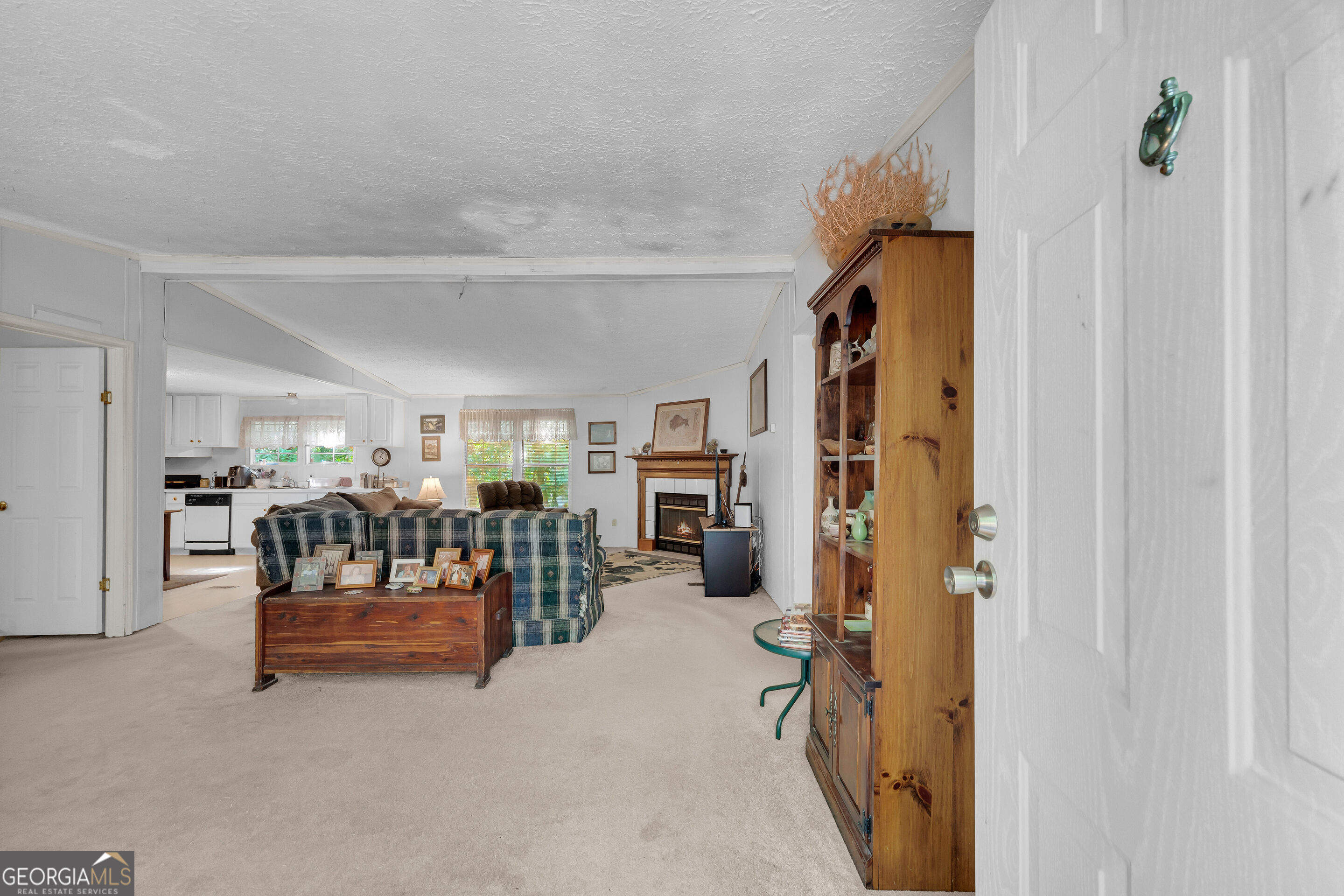 281 Summit Drive Property Photo 5