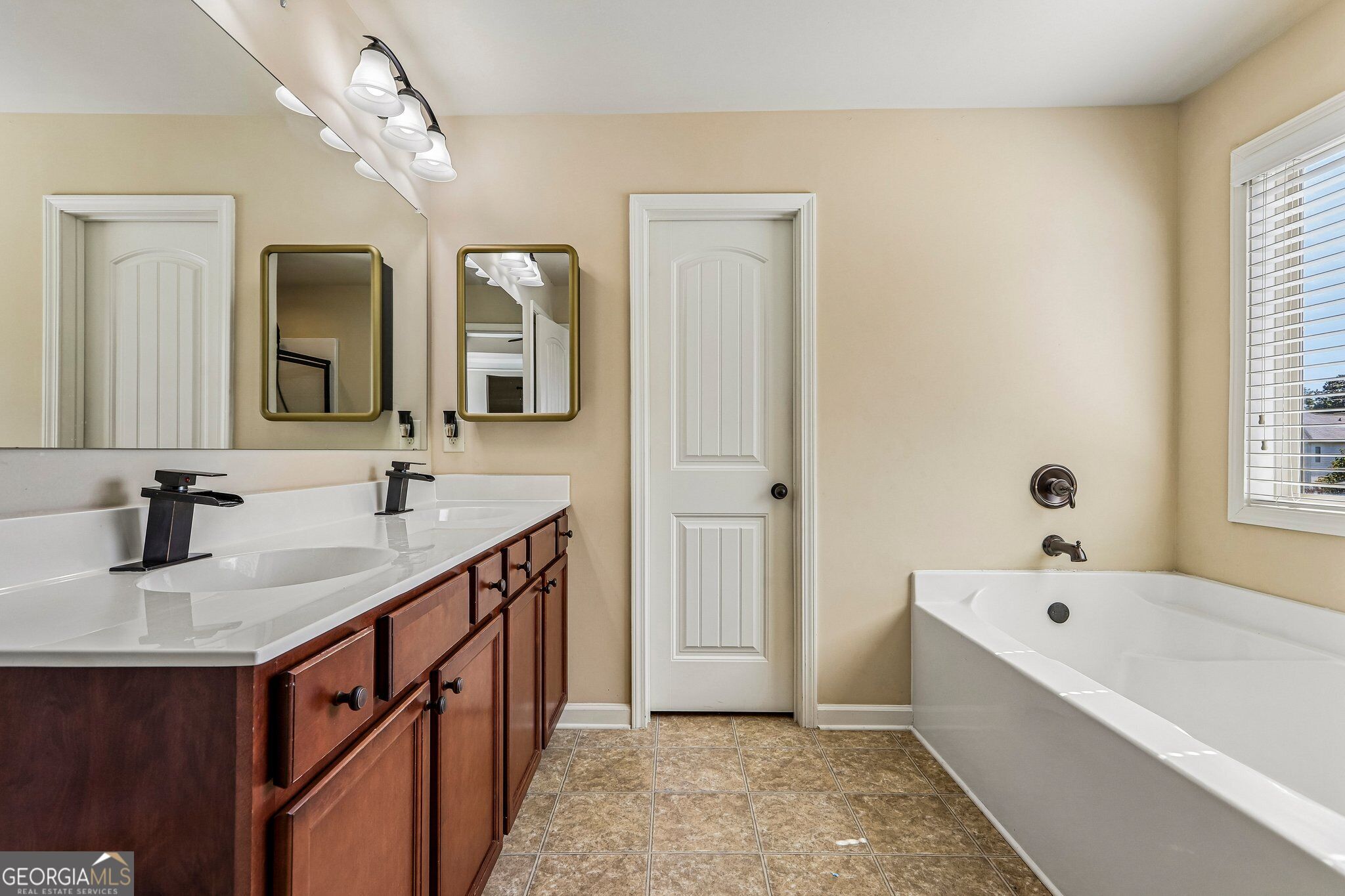 202 Inverness Avenue Property Photo 27