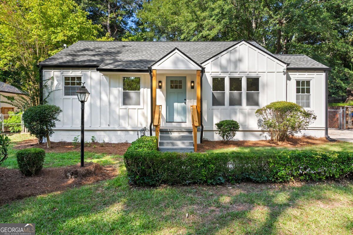 1105 Edgefield Drive Sw Property Photo 1