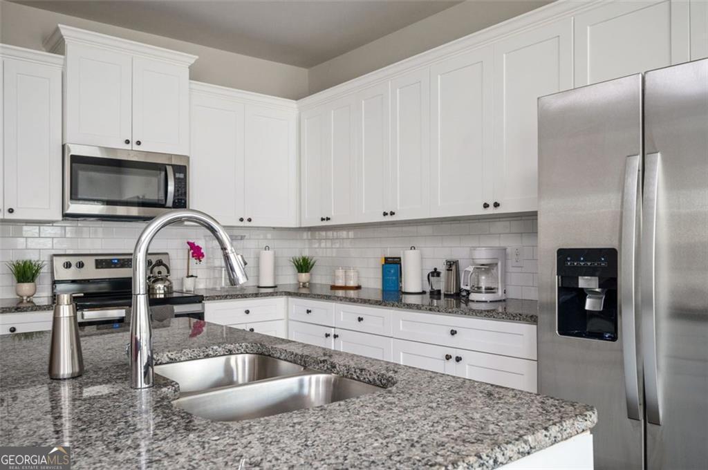 7126 Chara Lane # 1004 Property Photo 5