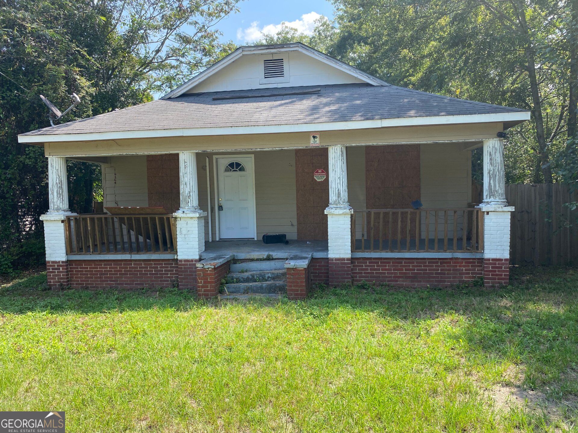 932 Sheridan Avenue Property Photo 1