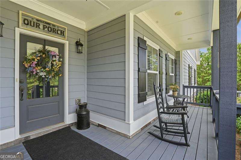 423 Spring Lake Hills Property Photo 3