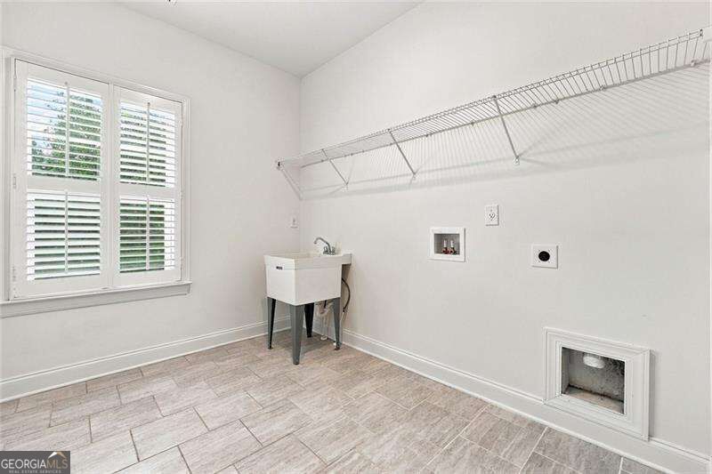 423 Spring Lake Hills Property Photo 25