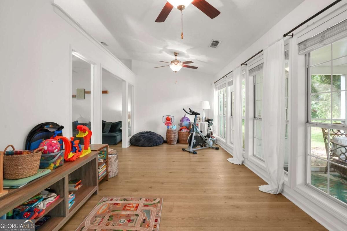 255 Paris Drive Property Photo 17
