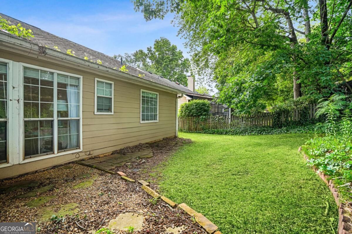 255 Paris Drive Property Photo 36