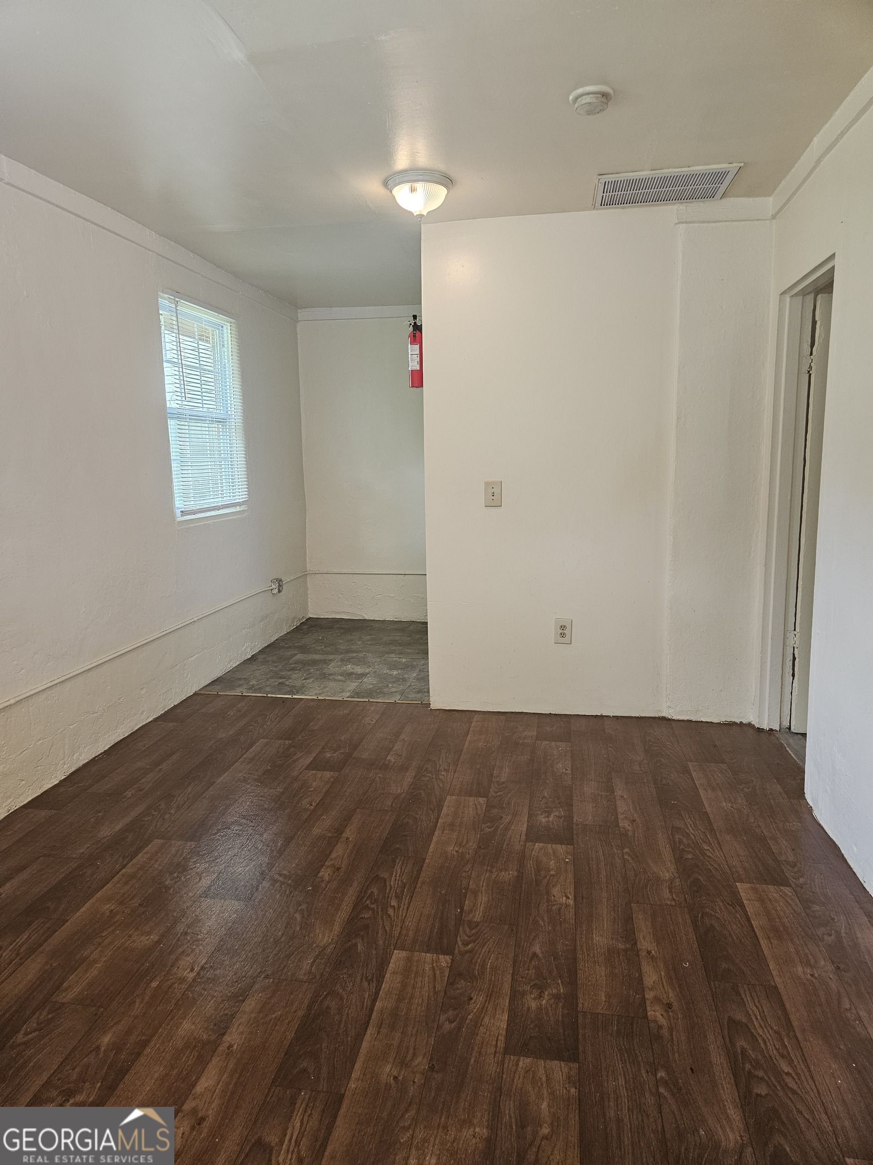 1148 Booker Avenue Sw Property Photo 2