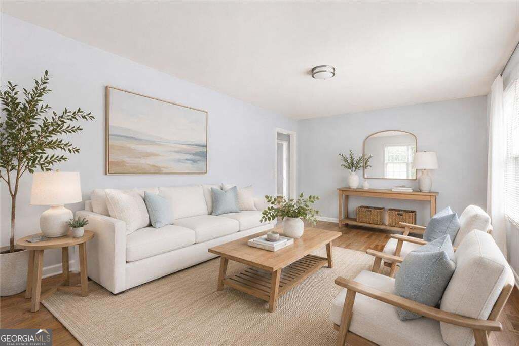 2363 Beverly Lane Property Photo 4