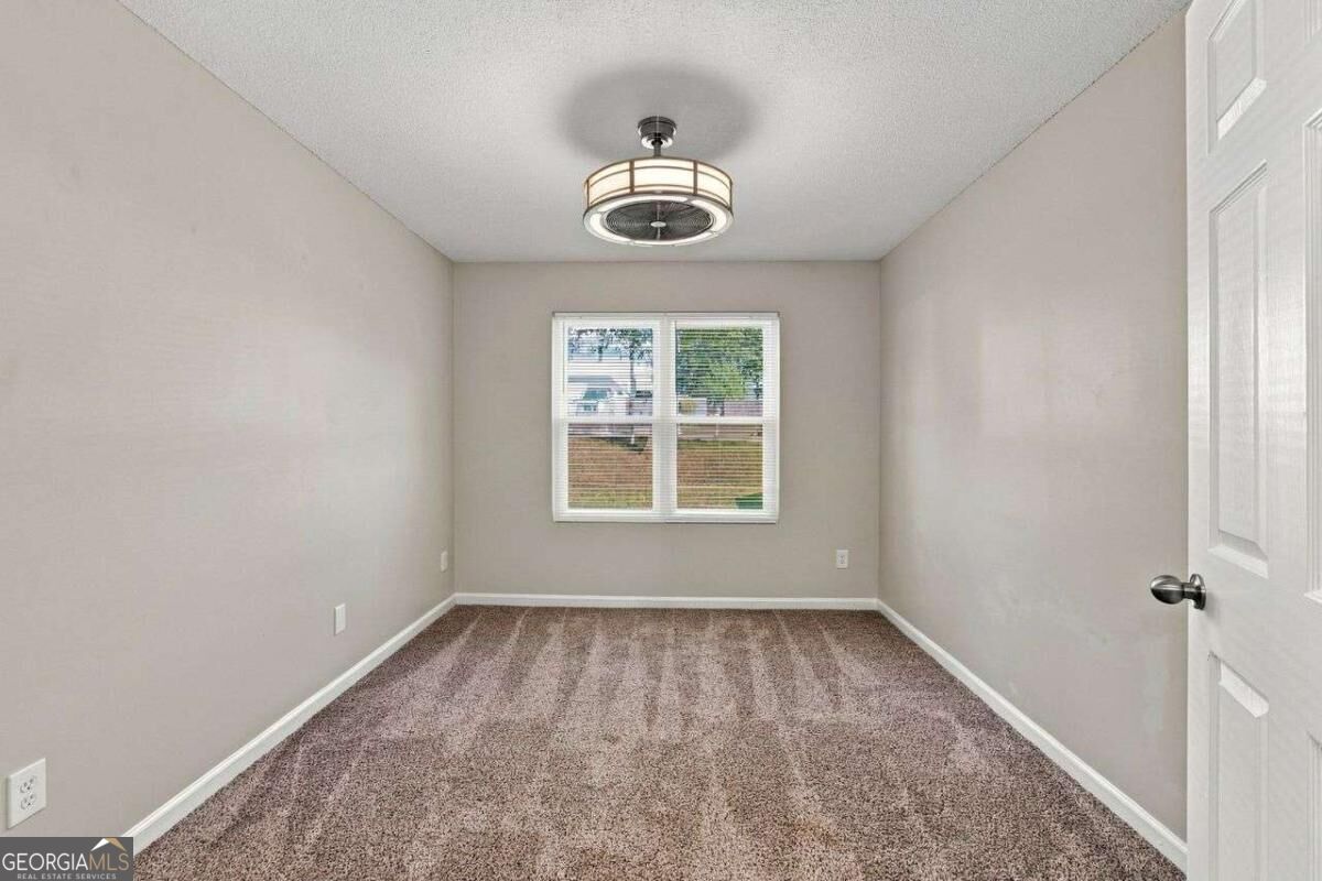 2670 Fort Apachee Trail Property Photo 8