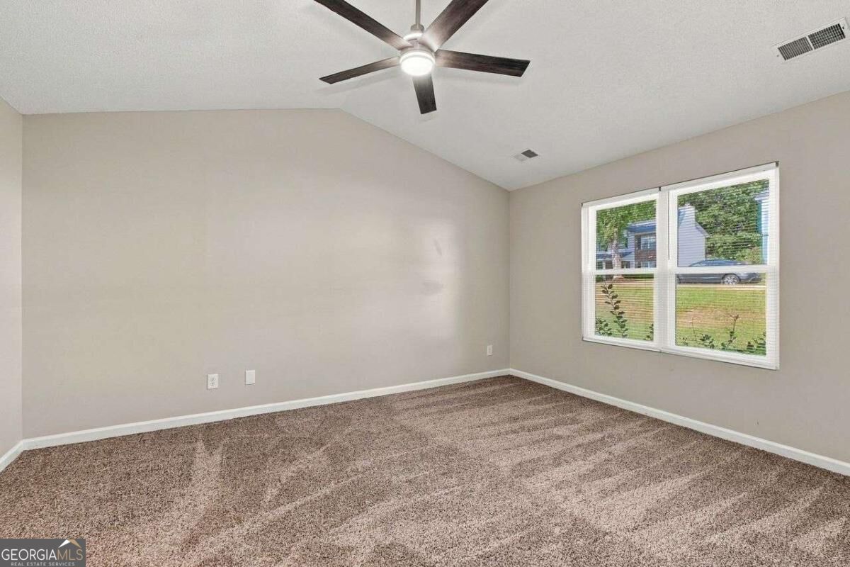 2670 Fort Apachee Trail Property Photo 10