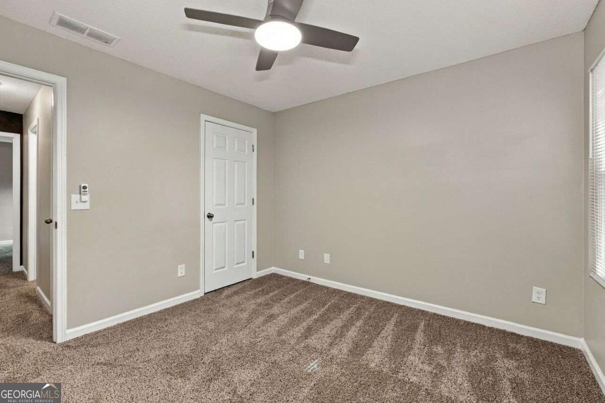 2670 Fort Apachee Trail Property Photo 26