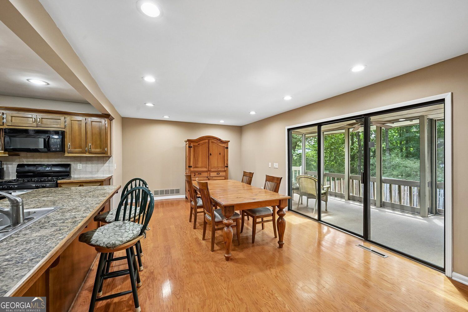 1008 Muirfield Drive Ne Property Photo 22