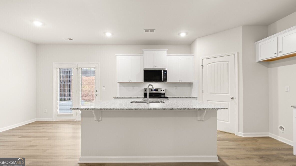 2358 Carlton Parkway Property Photo 6