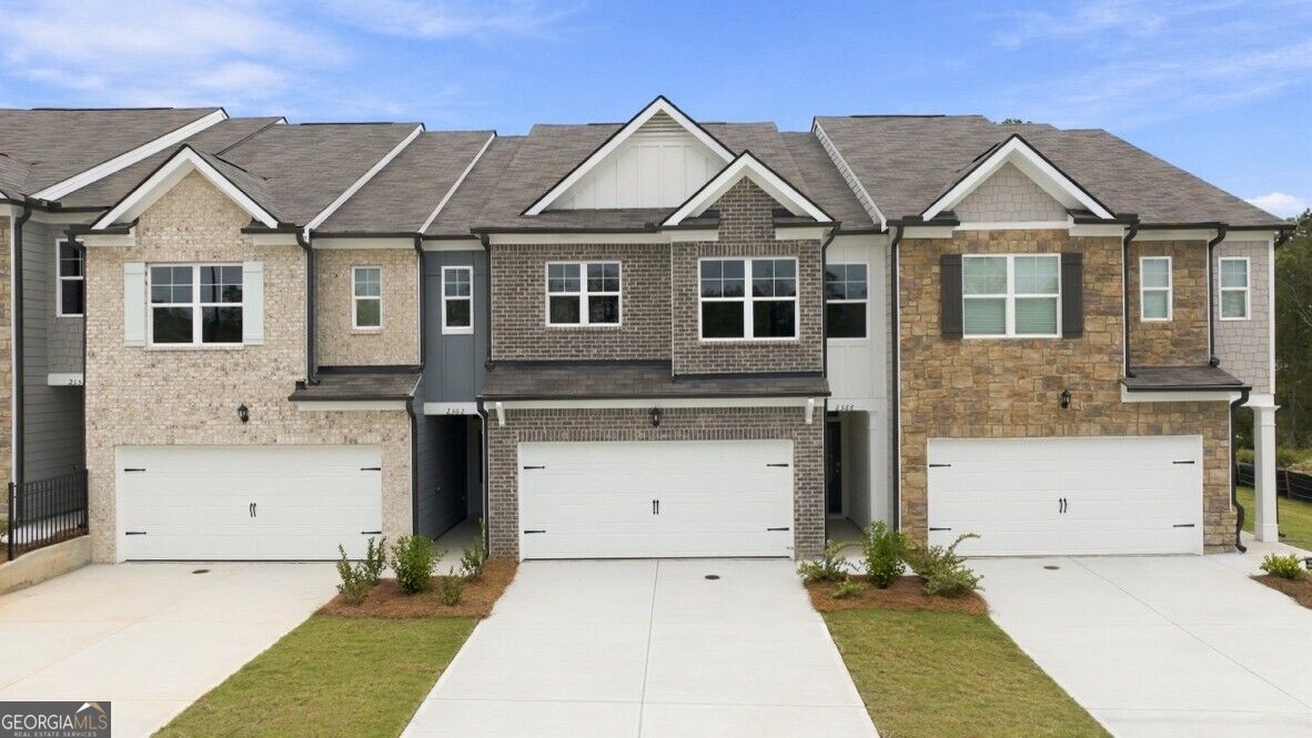2366 Carlton Parkway Property Photo 1