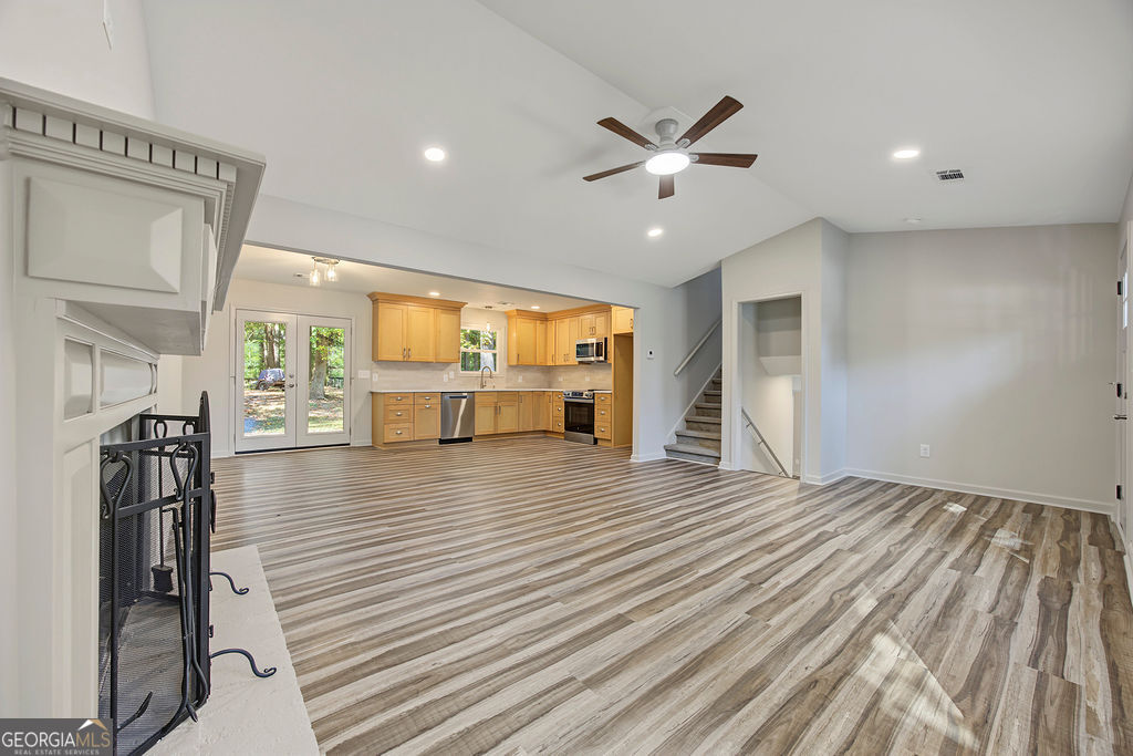 2690 Pine Log Way Property Photo 7
