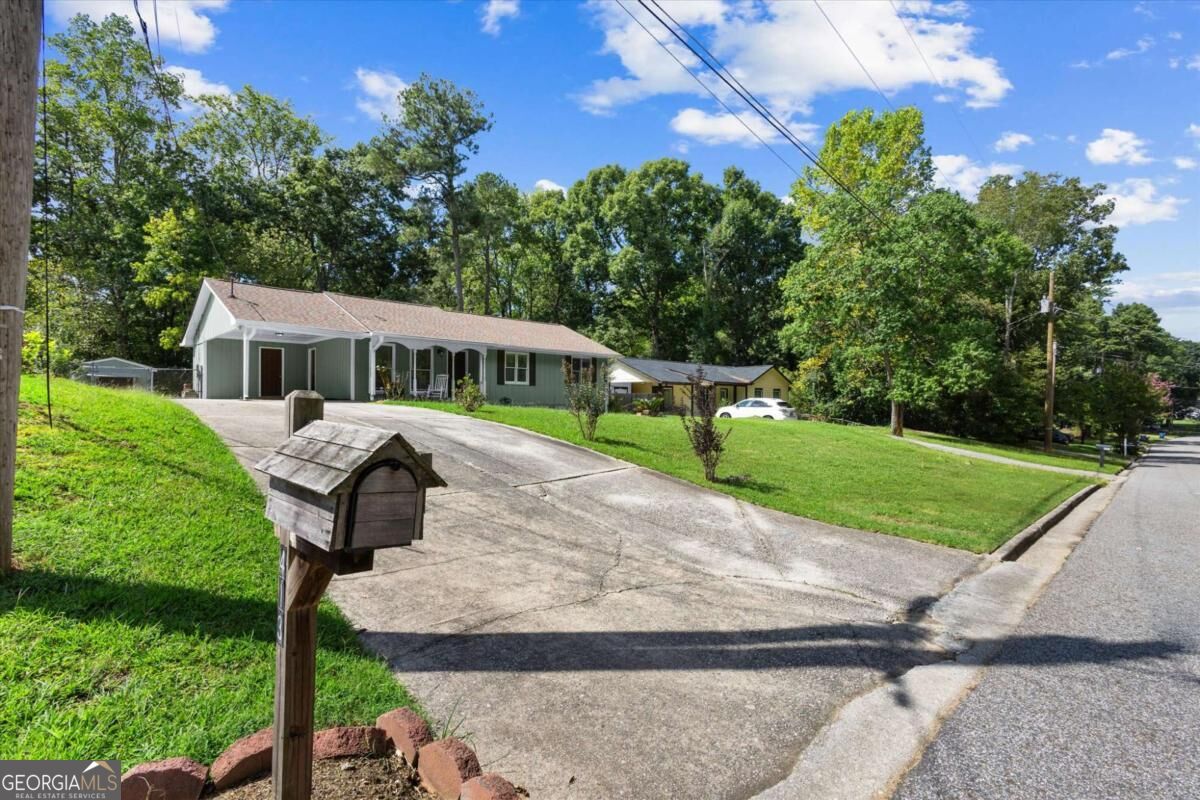 413 Hemlock Drive Property Photo 5