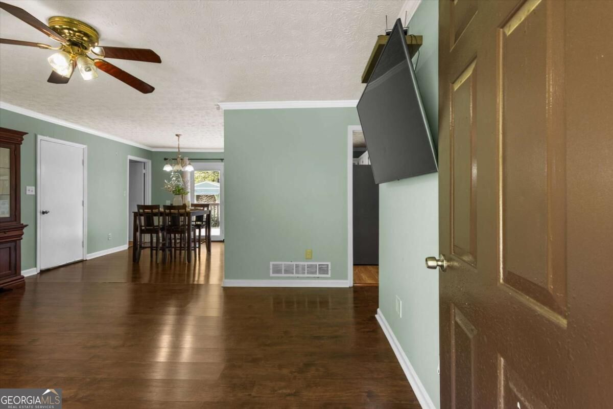 413 Hemlock Drive Property Photo 13