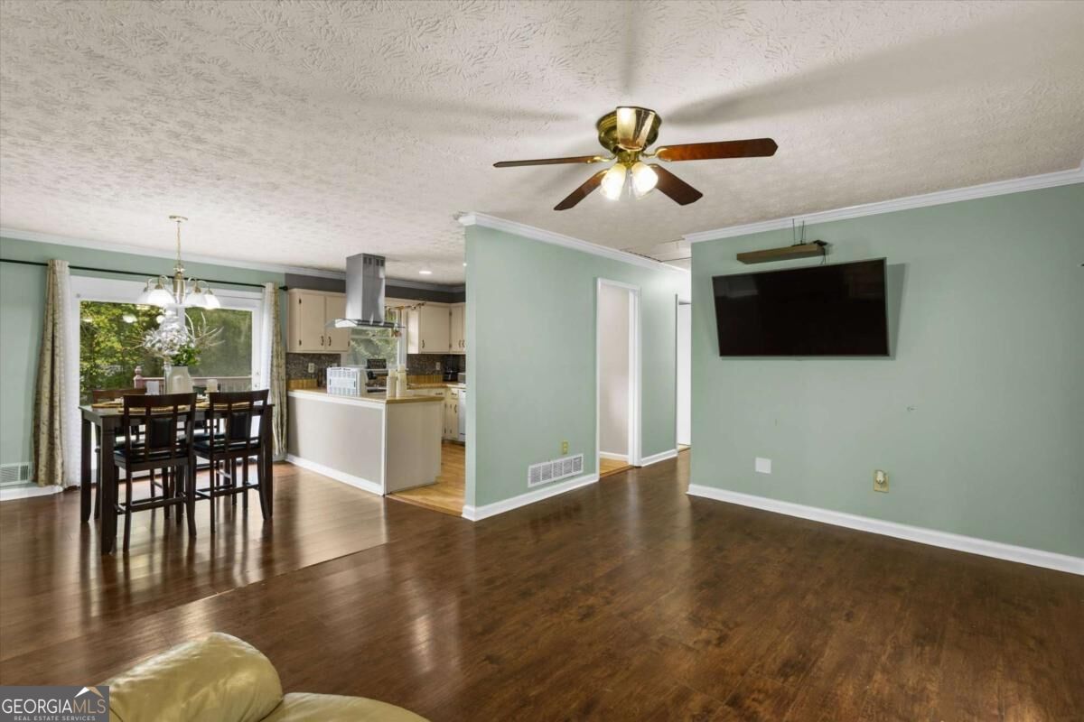 413 Hemlock Drive Property Photo 18
