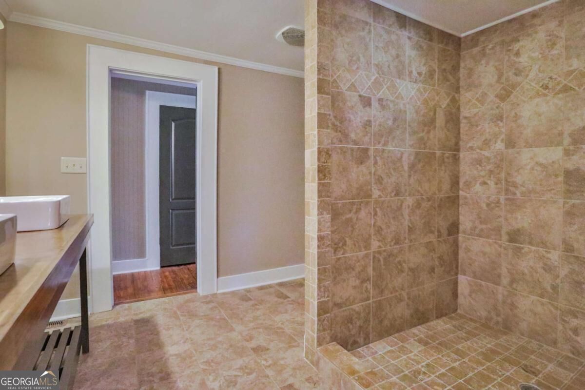 5740 Bostwick Highway Property Photo 20