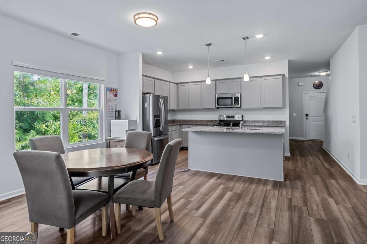 1009 Easthaven Boulevard Property Photo 7