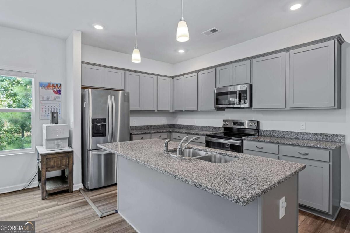1009 Easthaven Boulevard Property Photo 9