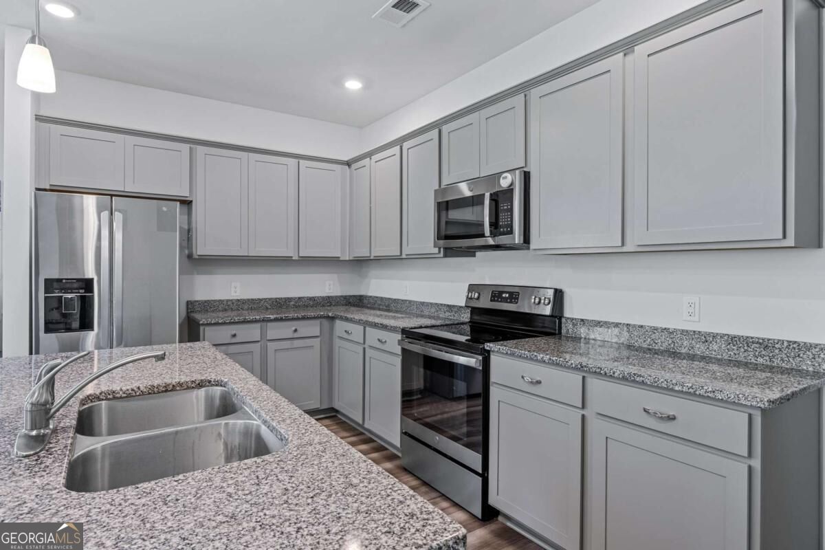 1009 Easthaven Boulevard Property Photo 10