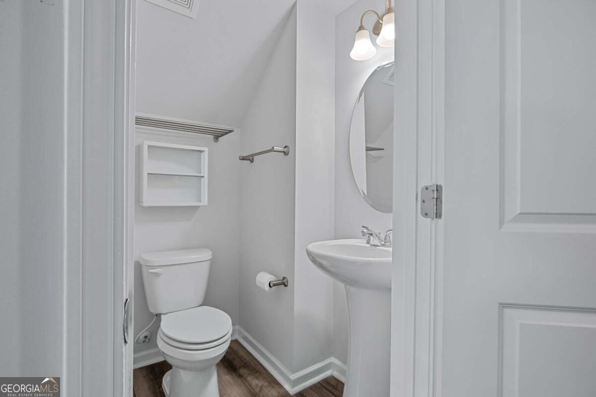 1009 Easthaven Boulevard Property Photo 12