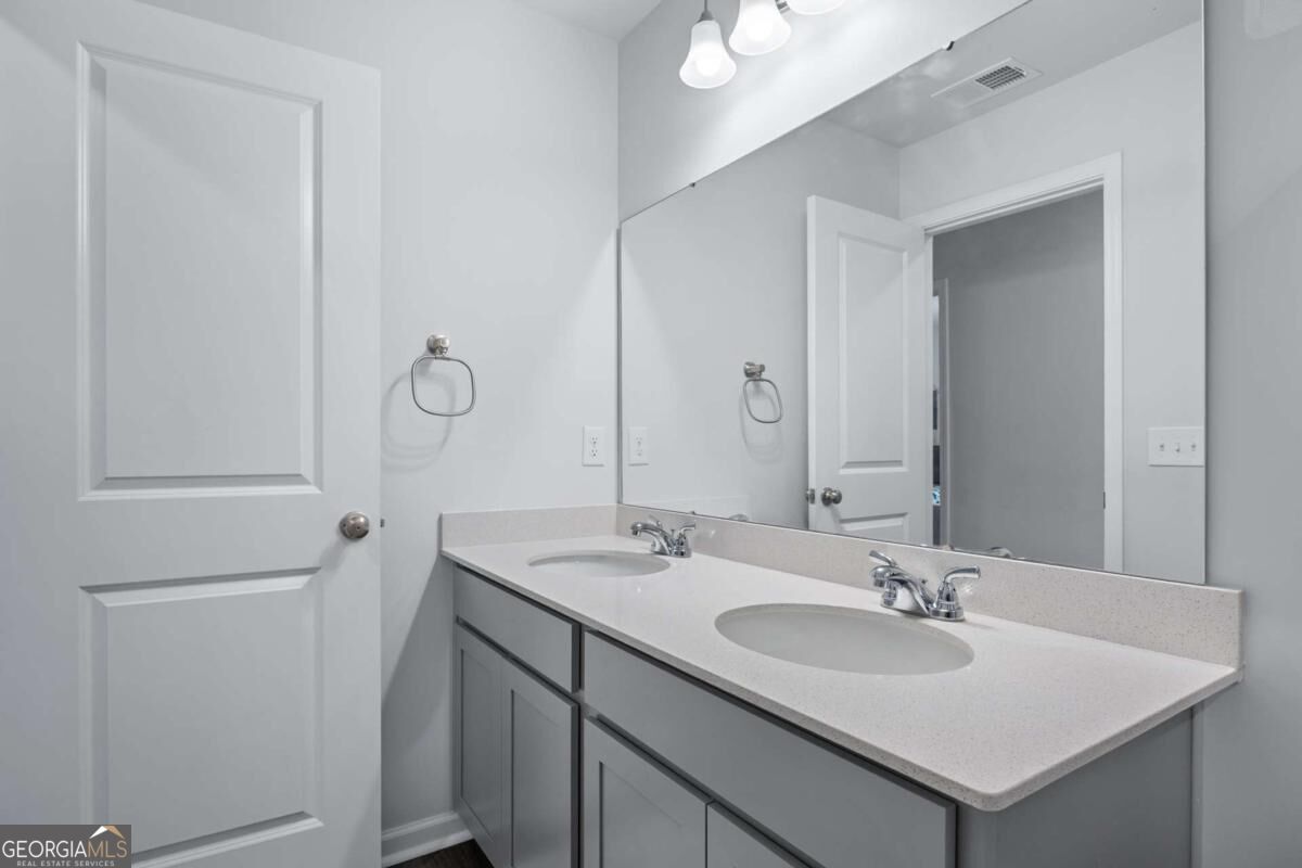 1009 Easthaven Boulevard Property Photo 29