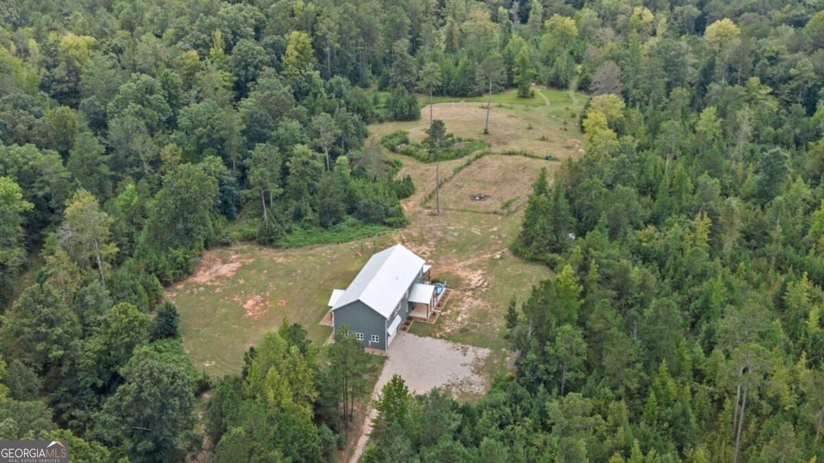 1032 Washington Road Property Photo 11