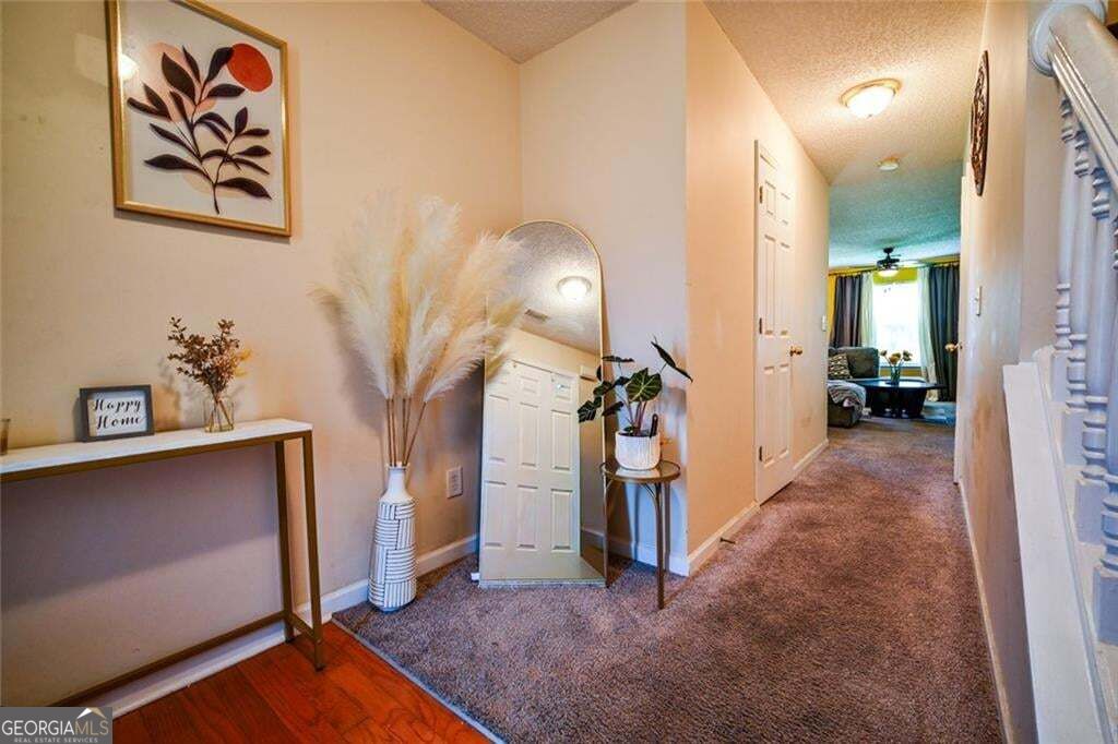 1476 April Lane Property Photo 7