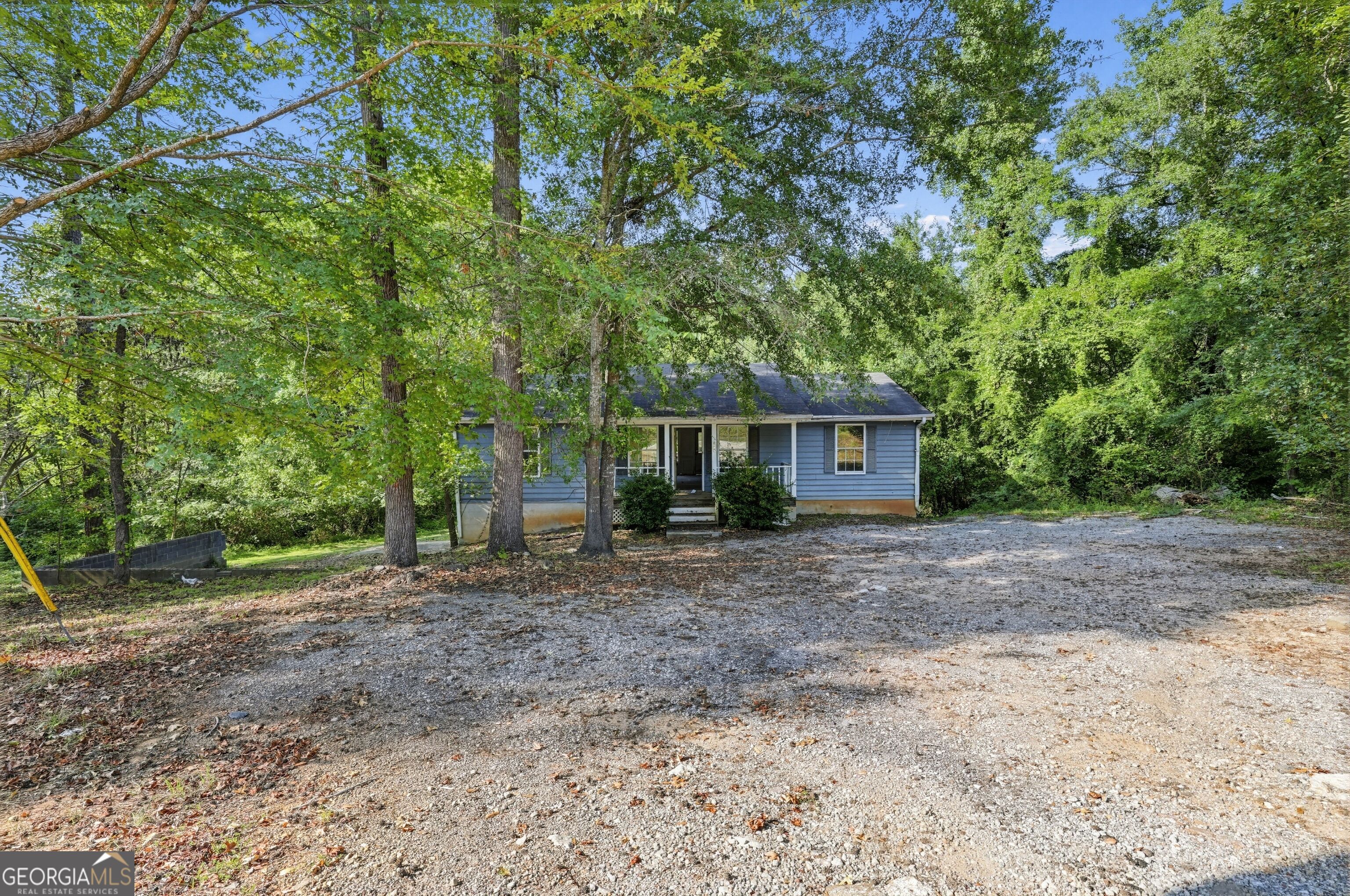7694 Rockbridge Road Property Photo 1