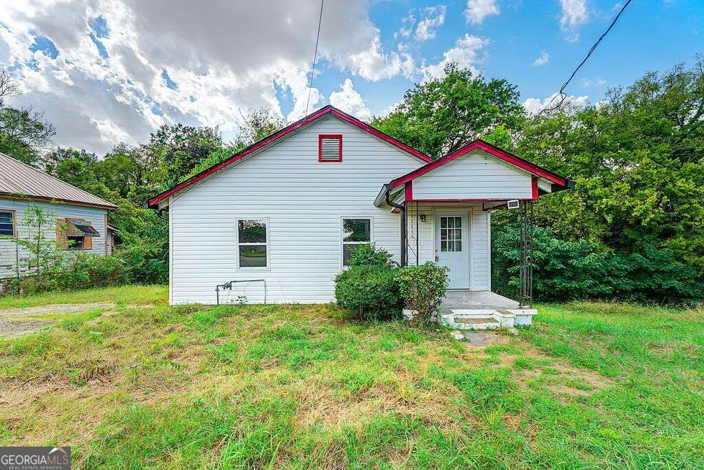7 Heard Street NE Property Photo 1