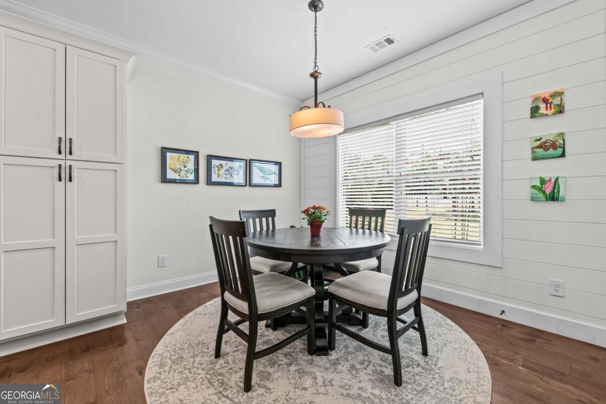 1461 Westminster Way Property Photo 7