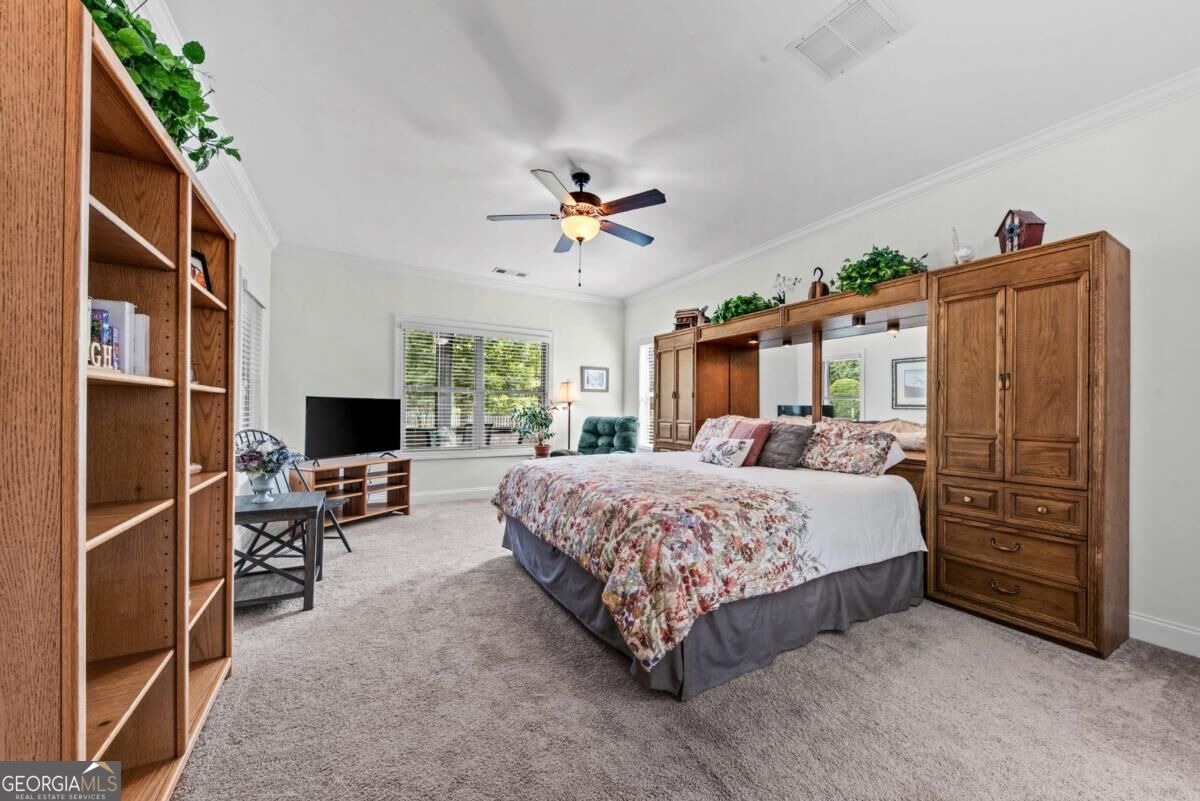 1461 Westminster Way Property Photo 10