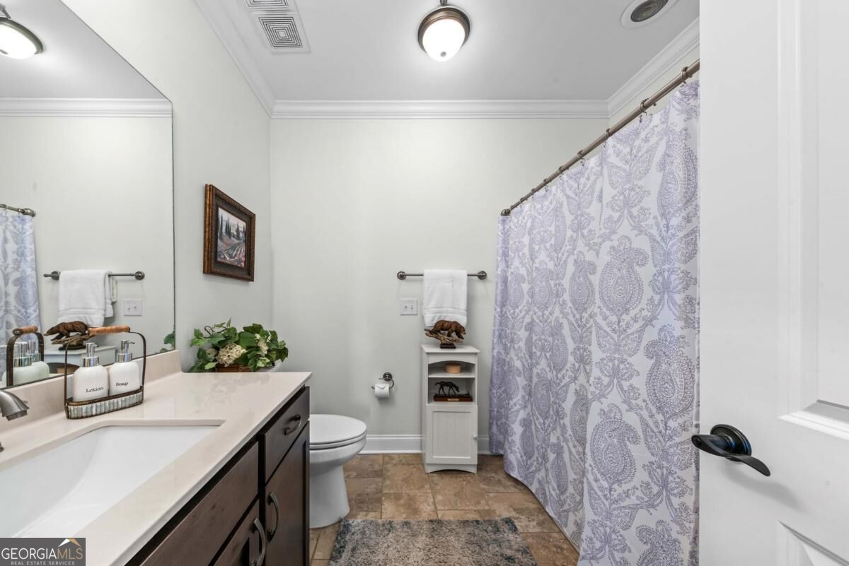 1461 Westminster Way Property Photo 18