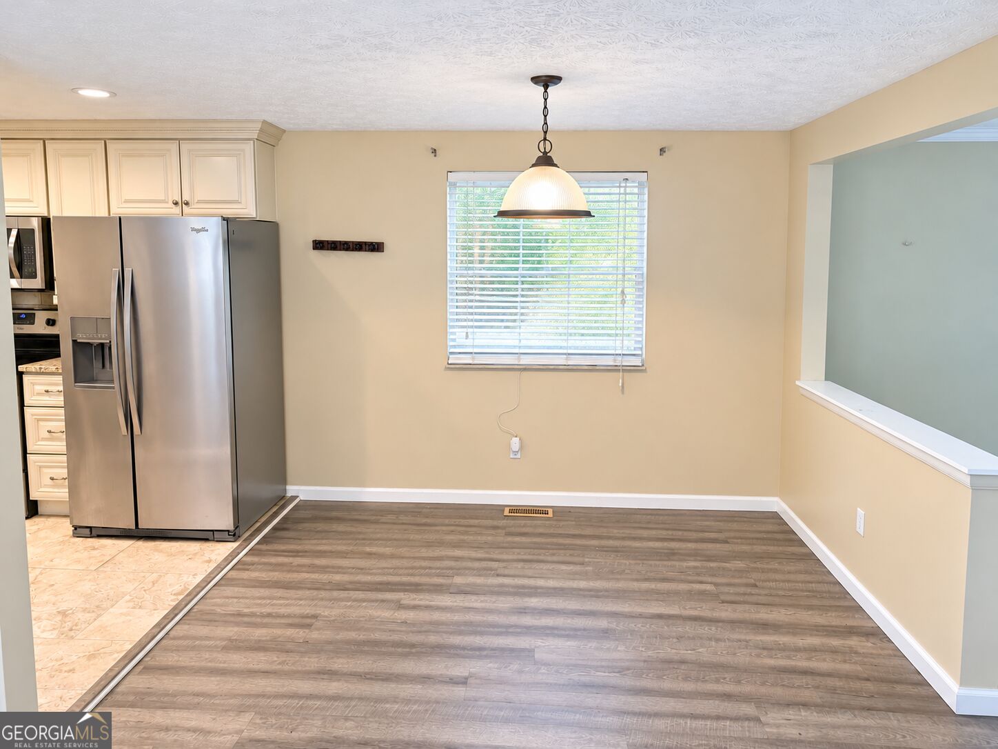5104 Rock Glen Drive Property Photo 3