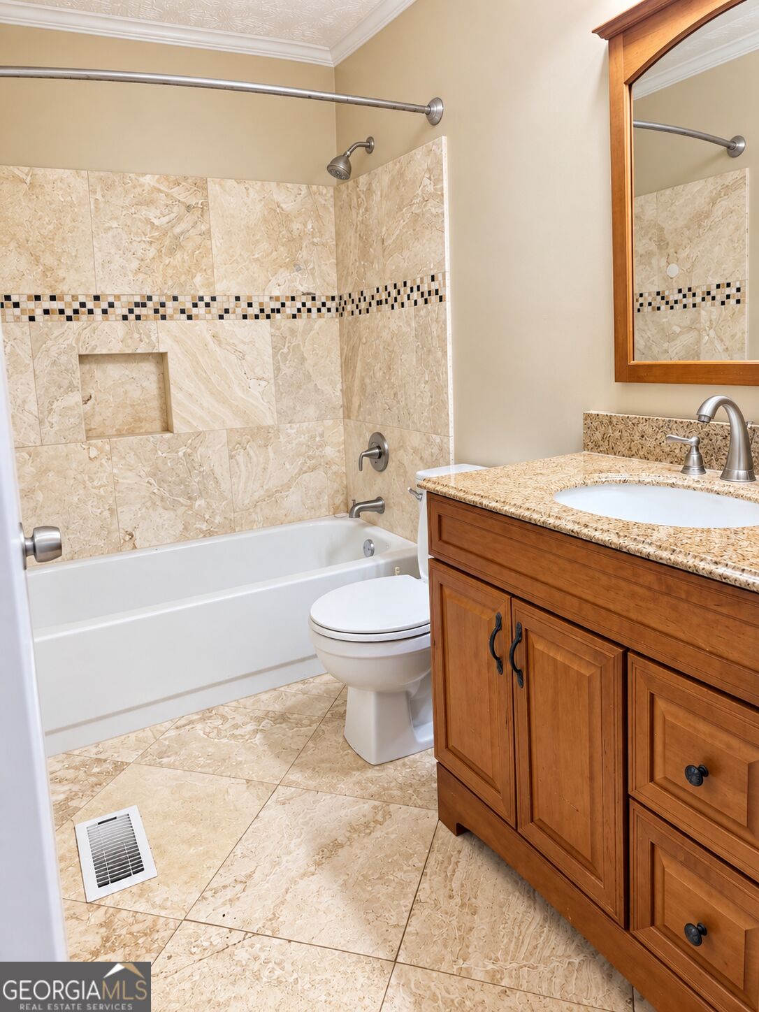 5104 Rock Glen Drive Property Photo 9
