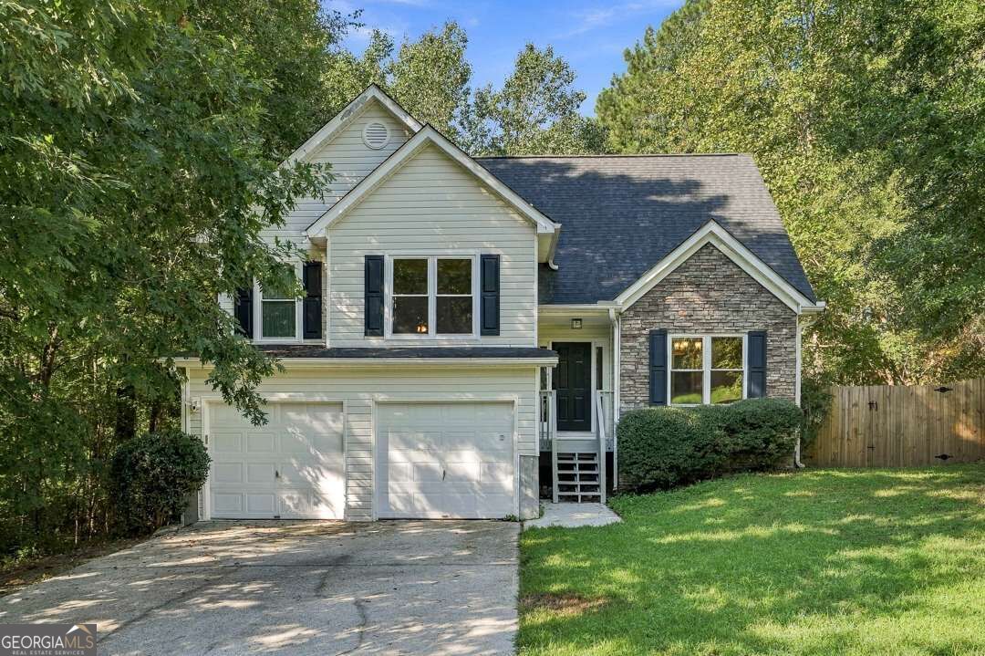 2140 Amberly Glen Way Property Photo 1