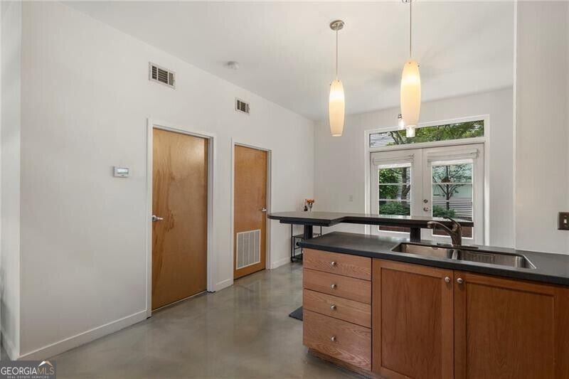 400 Village Parkway # 128 Property Photo 13