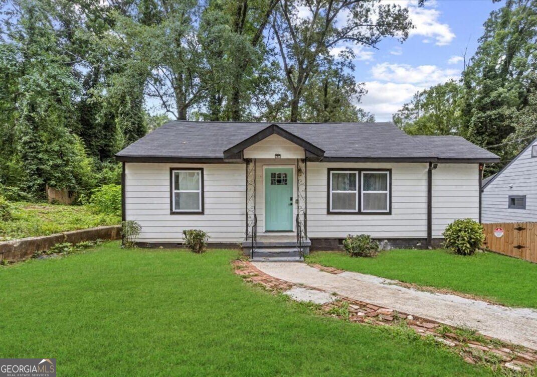 1077 Peeples Street Property Photo 1