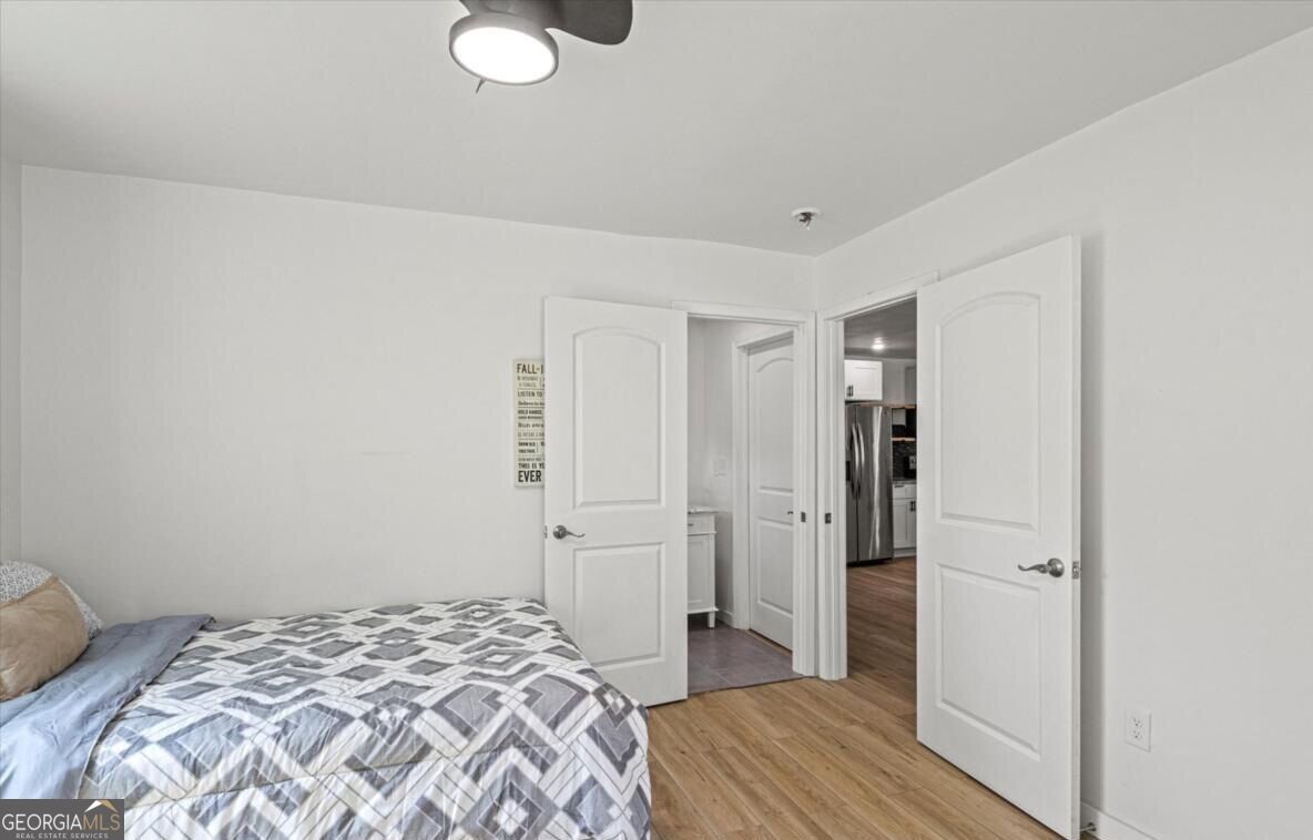 1077 Peeples Street Property Photo 13