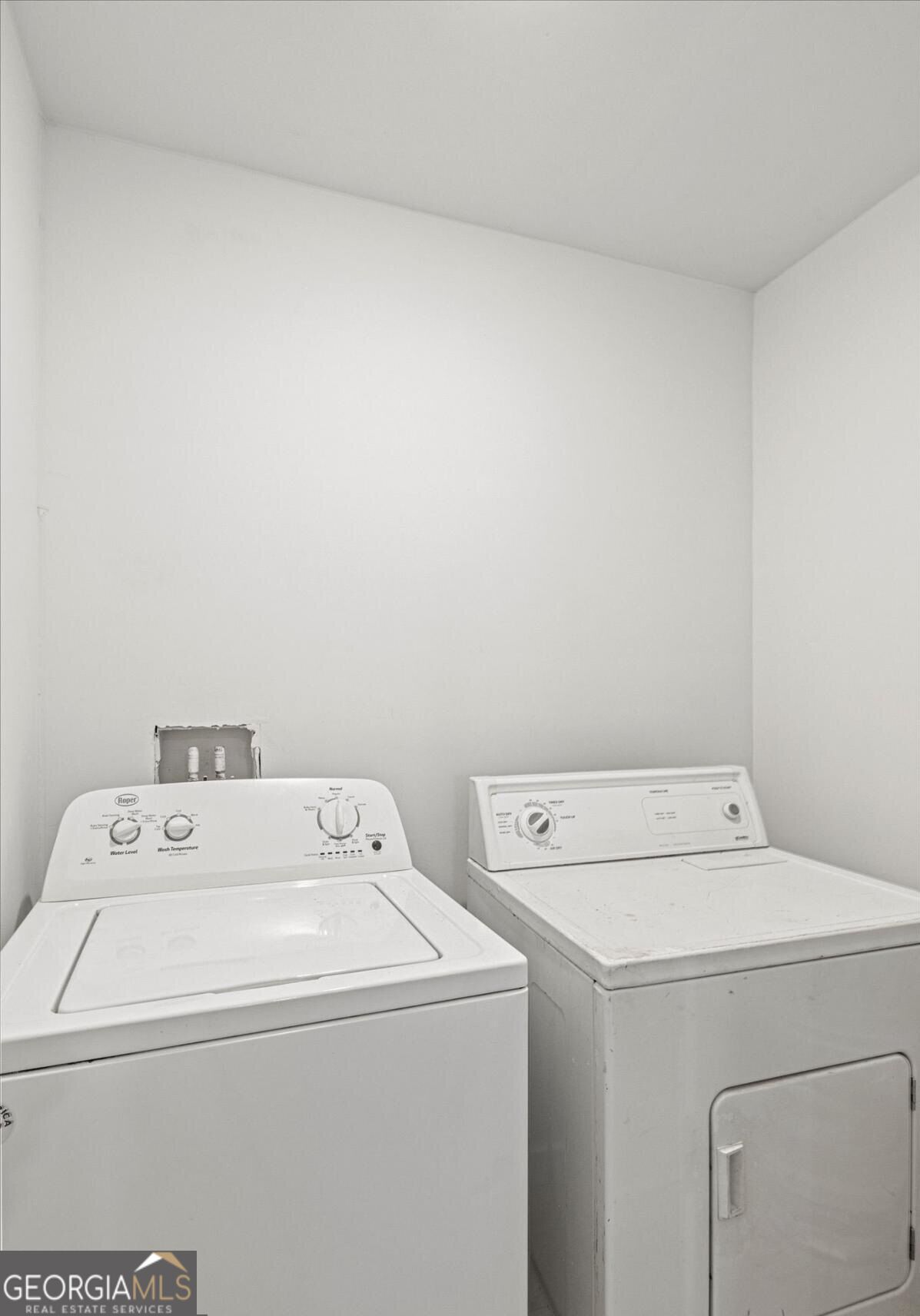 1077 Peeples Street Property Photo 21