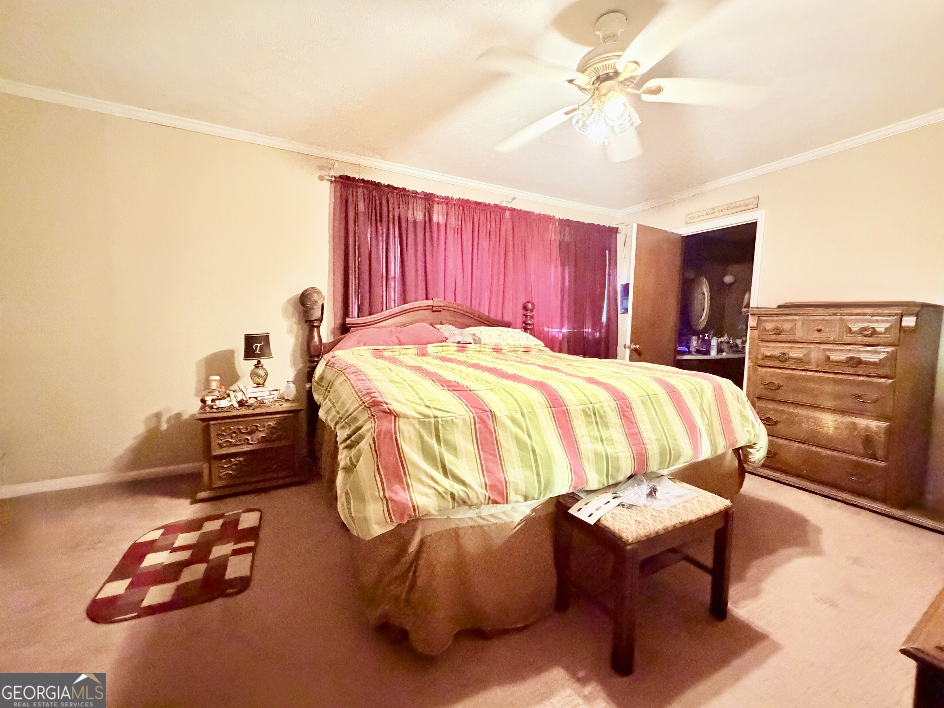 218 Railroad Street Property Photo 7