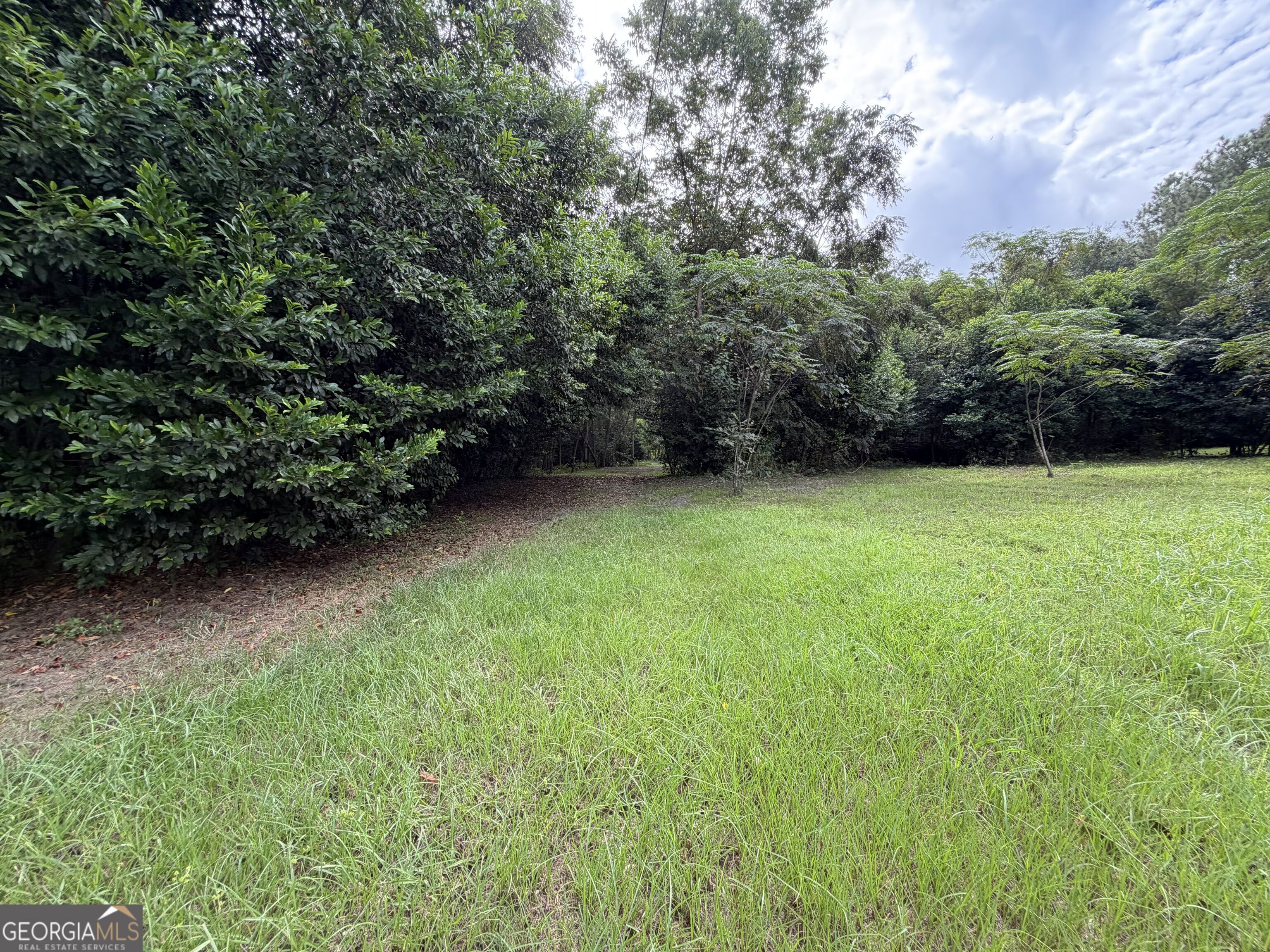218 Railroad Street Property Photo 28
