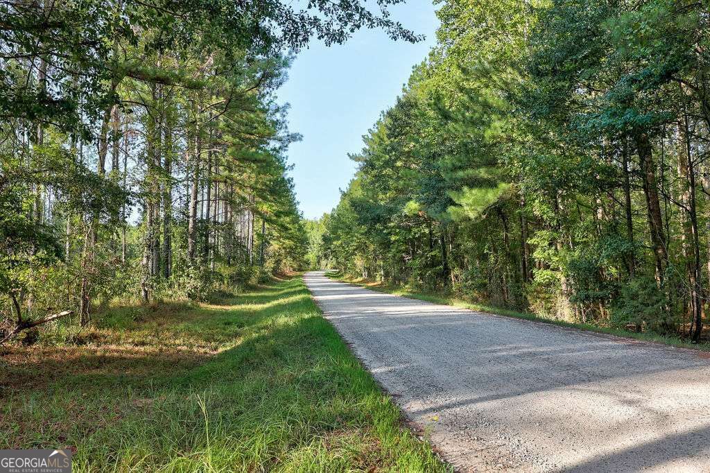 1050 J T Elder Road Property Photo 5