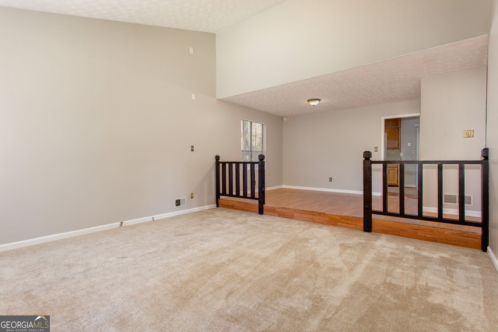 8642 Plumtree Drive Property Photo 8