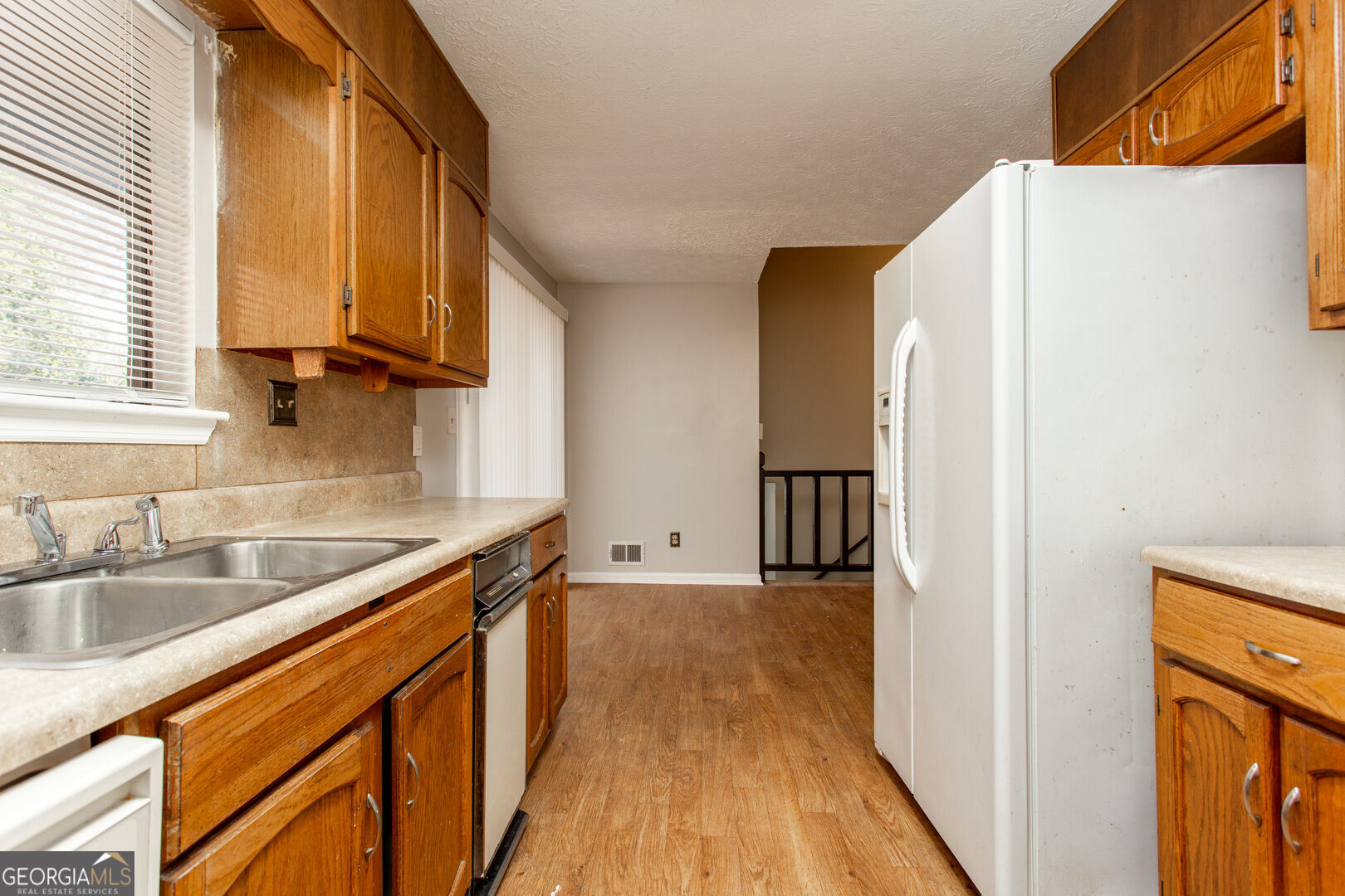 8642 Plumtree Drive Property Photo 10