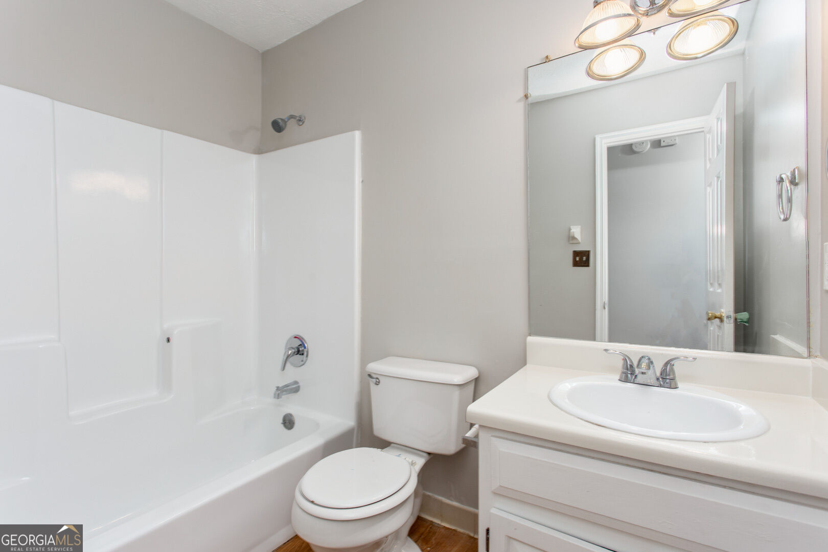 8642 Plumtree Drive Property Photo 15