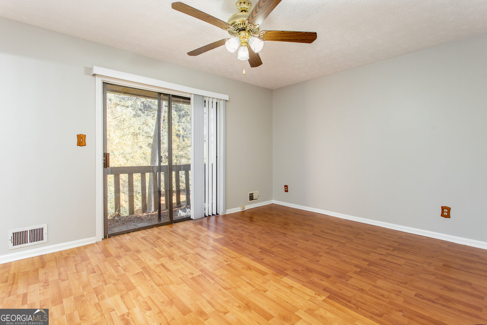 8642 Plumtree Drive Property Photo 19